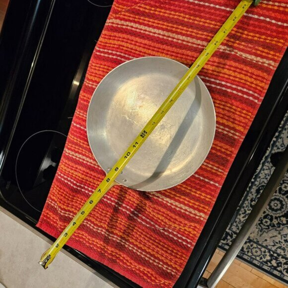 Vintage Tournus French 10 in Copper with Brass Handle Sauté Pan - Picture 10 of 15